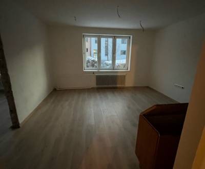 Predaj: Zaujímavý 3 izbový byt v meste Čadca(157-B)