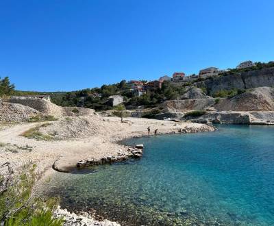 CHORVATSKO/BRAČ - Stavební pozemek 150m od krásné pláže