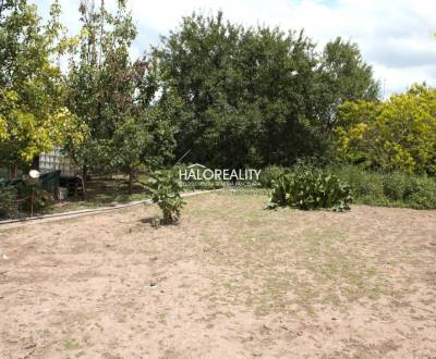 Prodej Pozemky - bydlení, Hlohovec, Slovensko