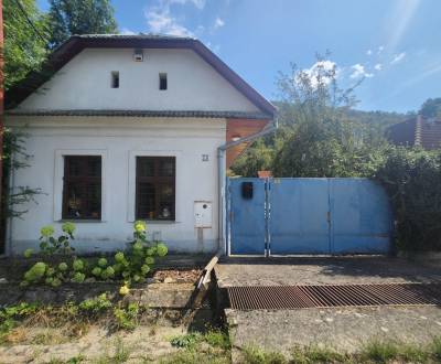 Prodej Rodinný dům, Rodinný dům, Nové Mesto nad Váhom, Slovensko