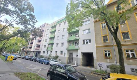 Prodej Garsoniéra, Garsoniéra, Budyšínska, Bratislava - Nové Mesto, Sl