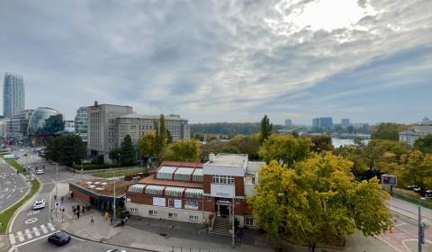 Pronájem Byt 2+1, Byt 2+1, Dostojevského rad, Bratislava - Staré Mesto