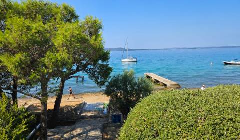 CHORVATSKO- Dům ve vynikající lokalitě, 1. řada od moře - DIKLO, ZADAR