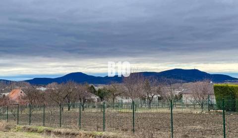 Prodej Pozemky - bydlení, Pozemky - bydlení, Nitra, Slovensko