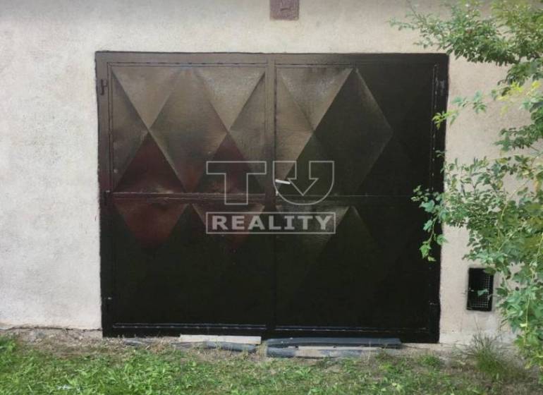 Turčianske Teplice Garáže prodej reality Turčianske Teplice