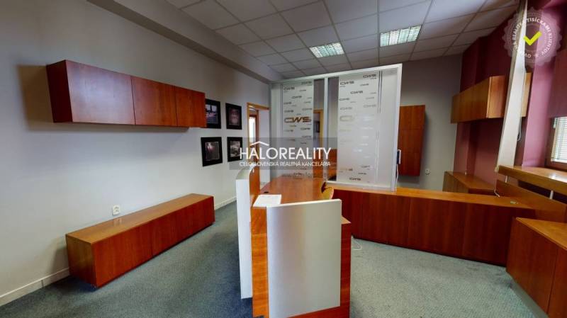 Hlohovec Prostory pro obchod pronájem reality Hlohovec