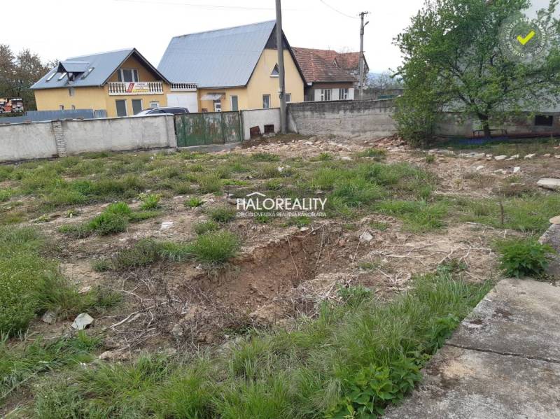 Krušovce Pozemky - bydlení prodej reality Topoľčany