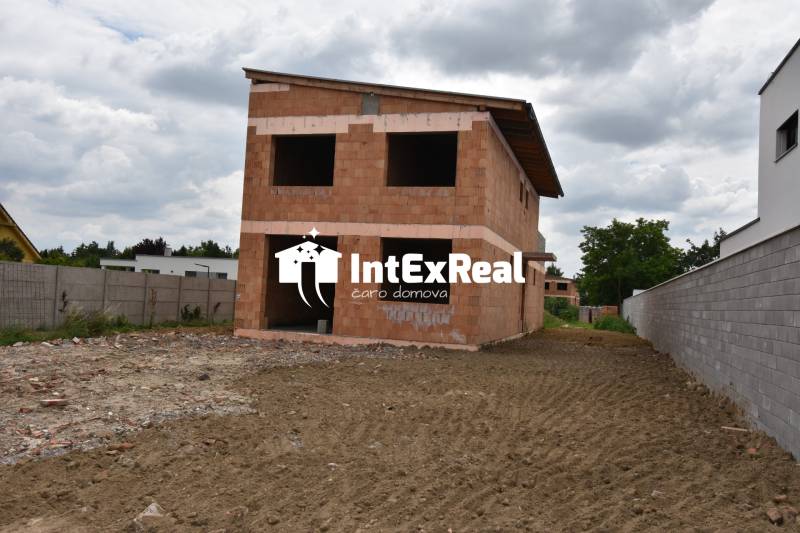 Novostavba, 3 izbový byt na predaj, Galanta, Hody, viac na: https://reality.intexreal.sk/