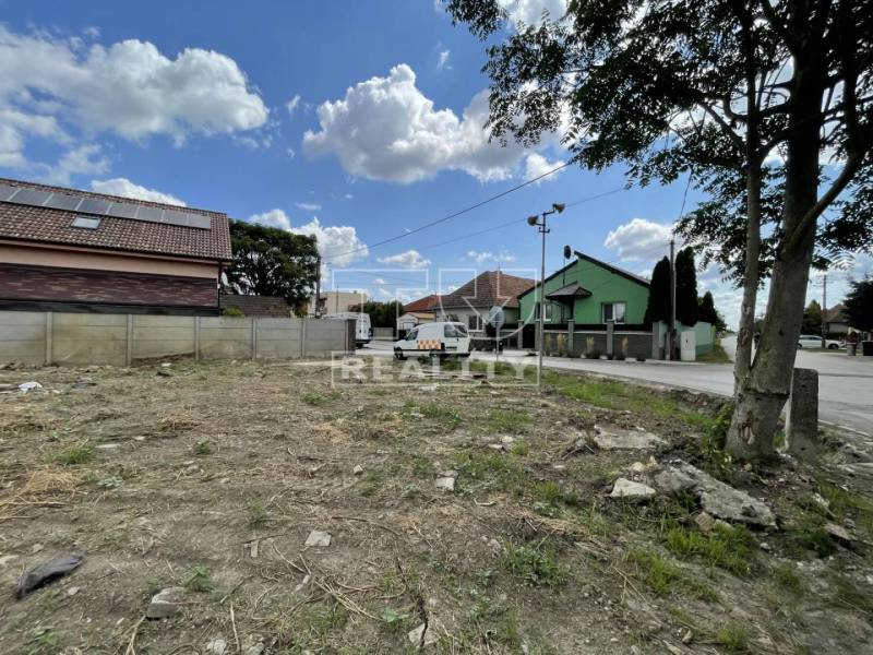 Opoj Pozemky - bydlení prodej reality Trnava