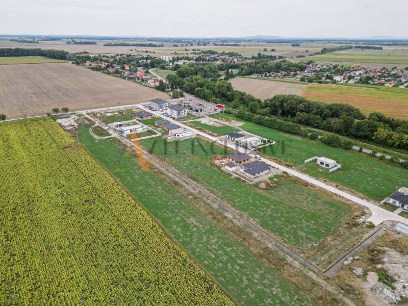 ALL INCLUSIVE | NA PREDAJ STAVEBNÝ POZEMOK (600 M2), KRÁĽOV BROD