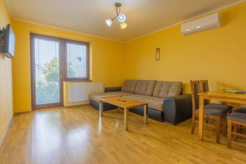 NA PREDAJ: APARTMÁNOVÝ DOM, VEĽKÝ MEDER