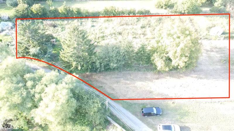 ALL INCLUSIVE | NA PREDAJ – STAVEBNÝ POZEMOK VO VÝBORNEJ LOKALITE, 1300 M2, TOPOĽNÍKY