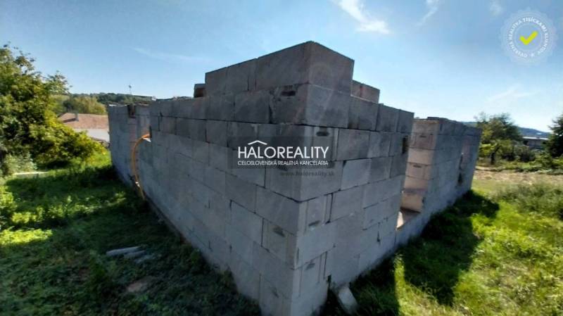 Horné Trhovište Pozemky - bydlení prodej reality Hlohovec