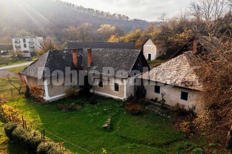 Medovarce Rodinný dům prodej reality Krupina