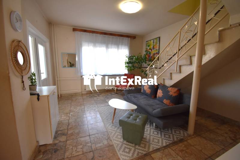 GALANTA CENTRUM, Bývanie, podnikanie, na predaj rodinný dom, Galanta , viac na: https://reality.intexreal.sk/