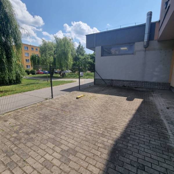 Trnava Garáže pronájem reality Trnava