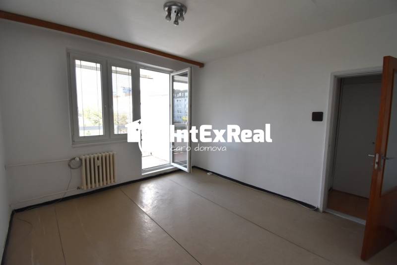 Veľký 2 i. byt,  71,22 m², balkón, komora, pivnica, SNP Galanta, viac na: /https://reality.intexreal.sk/