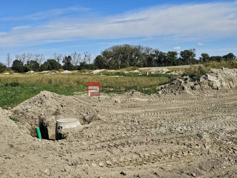 Kalinkovo Pozemky - bydlení prodej reality Senec