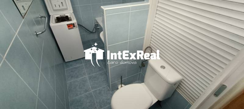 Presvetlená garsónka  s loggiu na prenájom, Šaľa, viac na: https://reality.intexreal.sk/