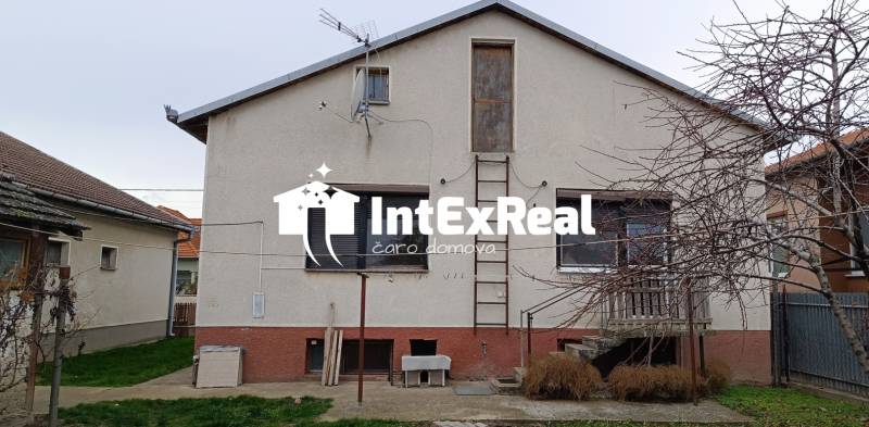 Rodinný dom v srdci obce, predaj,  Veľké Úľany, viac na: https://reality.intexreal.sk/