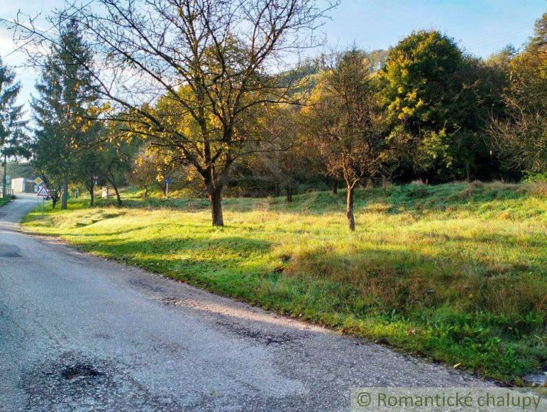 Trenčianska Teplá Pozemky - bydlení prodej reality Trenčín