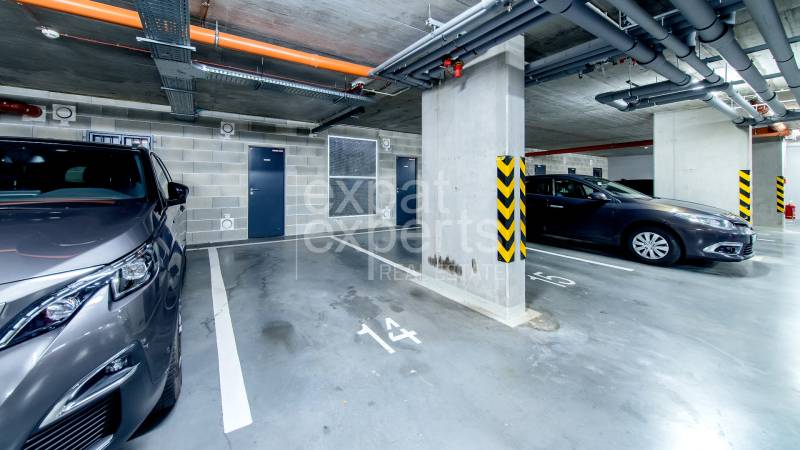 parking1.jpg